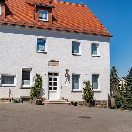 Dreiseitenhof Kuenzel *