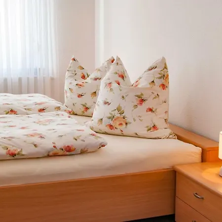 Dreiseitenhof Kuenzel * Tharandt