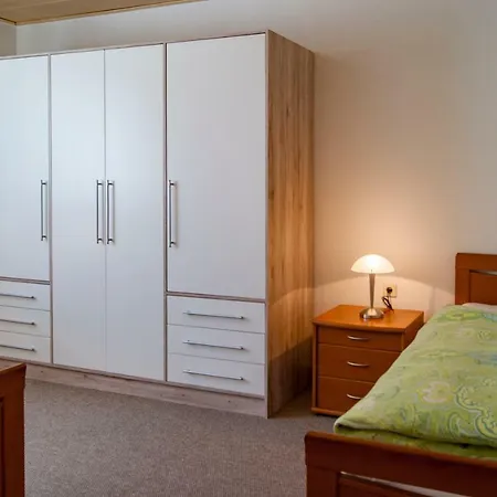 Dreiseitenhof Kuenzel * Tharandt