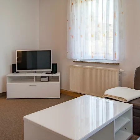 Dreiseitenhof Kuenzel Διαμέρισμα *